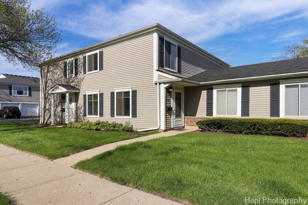 702 E OLD WILLOW RD LN #101B, Prospect Heights, IL 60070