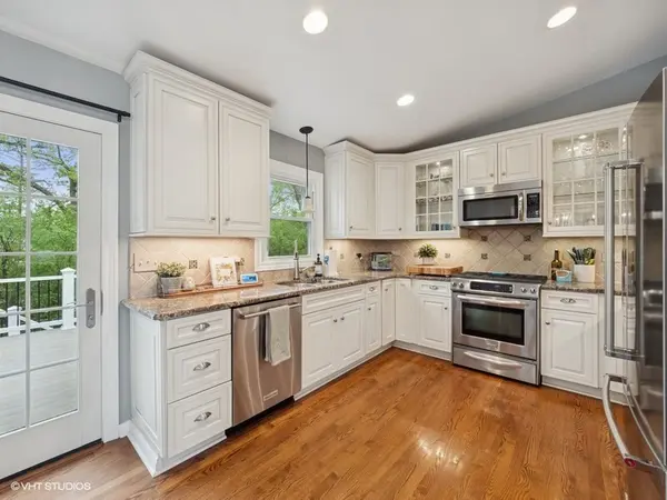 1811 MAPLEWOOD CT, Lindenhurst, IL 60046
