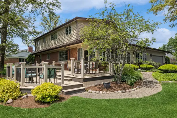 6 Old Timber LN, Palos Park, IL 60464