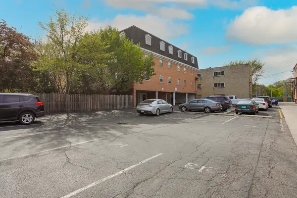 415 Wesley AVE #23, Oak Park, IL 60302