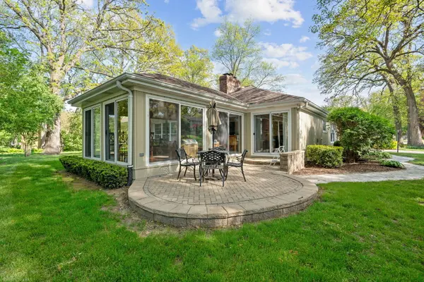 396 Jervey LN, Bartlett, IL 60103