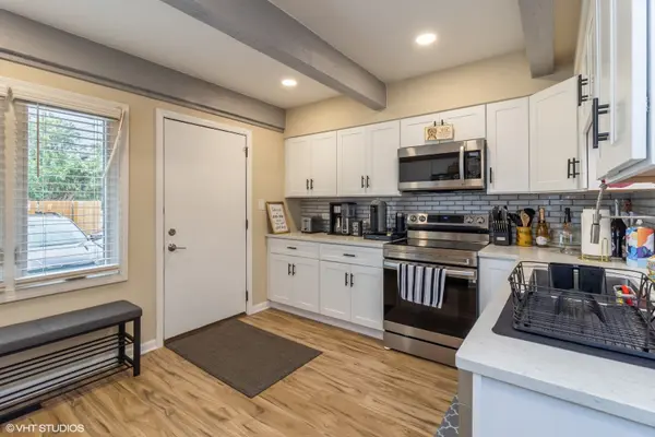 6660 W Wood River DR #111A, Niles, IL 60714