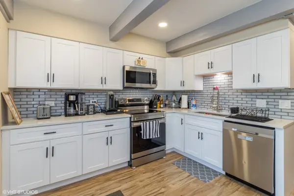 6660 W Wood River DR #111A, Niles, IL 60714
