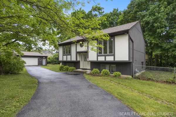 6N510 Sycamore AVE, St. Charles, IL 60174