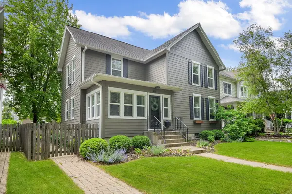 549 S Main ST, Naperville, IL 60540