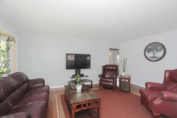 108 N Ardmore AVE, Villa Park, IL 60181