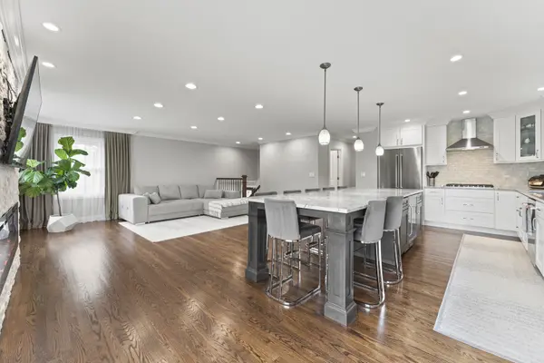 486 Buckthorn TER, Buffalo Grove, IL 60089