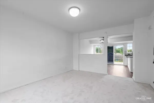 1632 Victoria Park CIR, Aurora, IL 60504