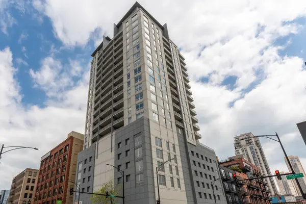 330 W Grand AVE #2002, Chicago, IL 60654