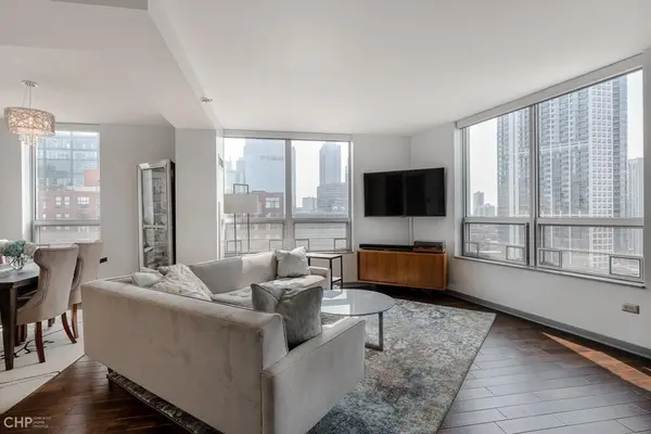330 W Grand AVE #2002, Chicago, IL 60654