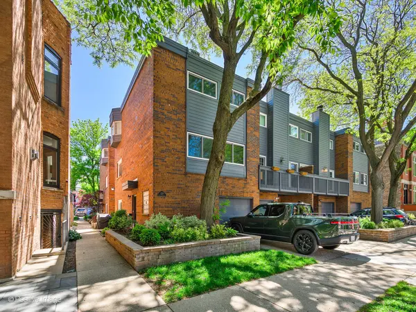 2133 N Magnolia AVE #B, Chicago, IL 60614