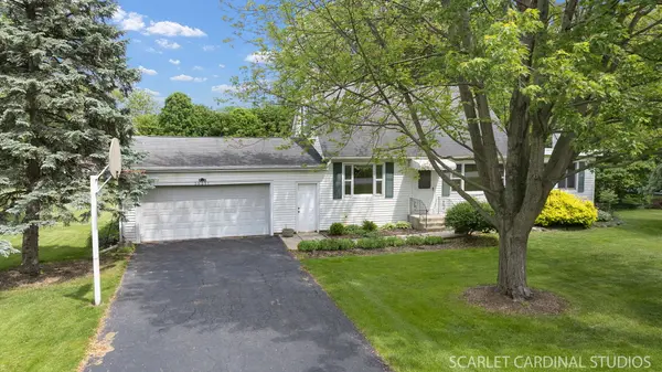 3N251 Lakewood DR, West Chicago, IL 60185