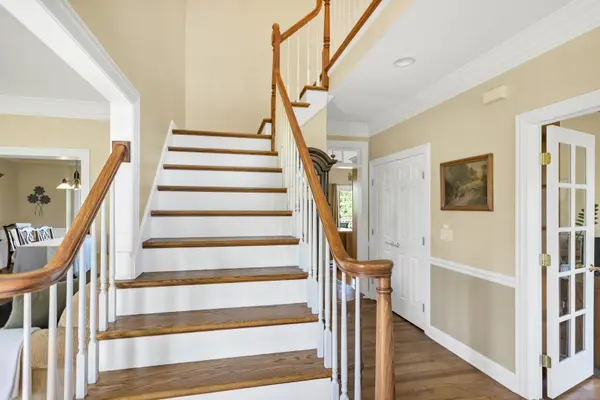 7N310 Ridge Line RD, St. Charles, IL 60175