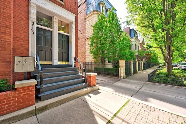 2149 N Seminary AVE #A, Chicago, IL 60614