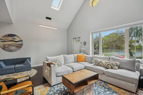 1830 W 18th ST, Chicago, IL 60608