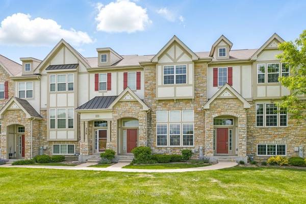 337 Bennett DR, Carol Stream, IL 60188