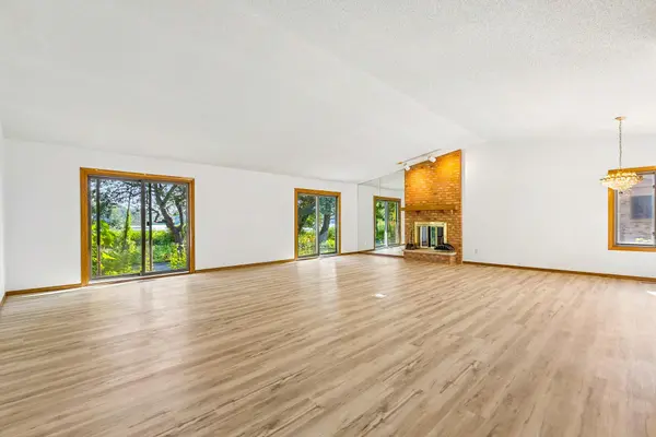 340 Inland LN N, Plymouth, MN 55447