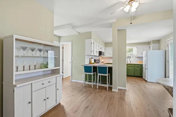 949 Hatch AVE, Saint Paul, MN 55103