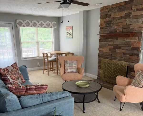 2897 Sharpie Dr, Clarksville, TN 37040