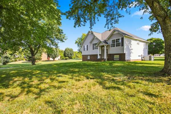 2408 Lakeshore Dr, Spring Hill, TN 37174
