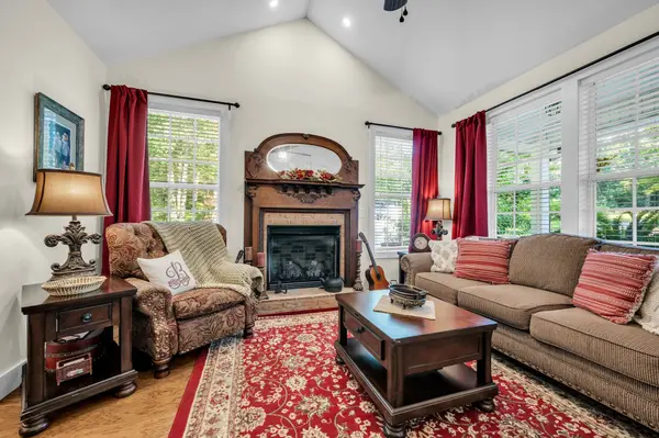 684 Slaydenwood Rd, Vanleer, TN 37181