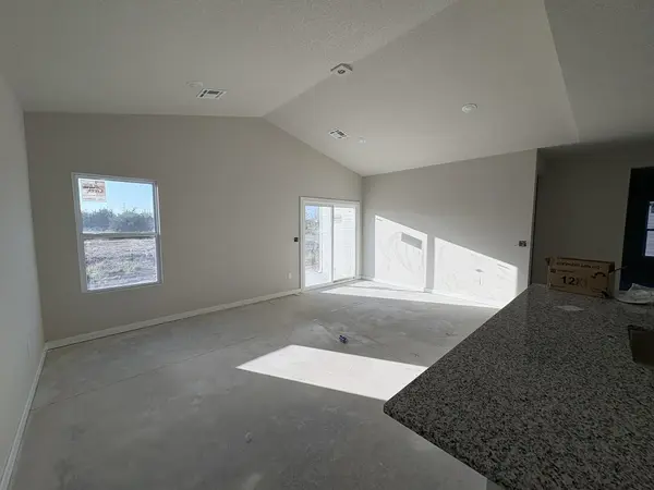 5705 Plumthicket St, Bel Aire, KS 67226