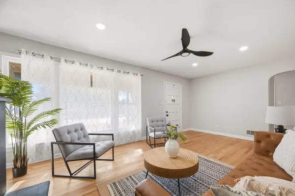 809 N Oliver, Wichita, KS 67208