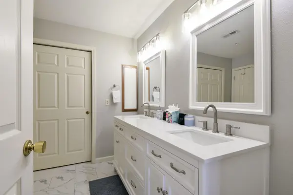 350 S Wildwood DR #Apt E6, Branson, MO 65616