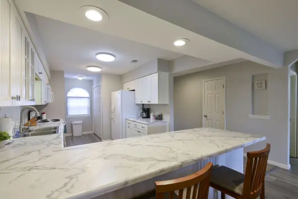 350 S Wildwood DR #Apt E6, Branson, MO 65616