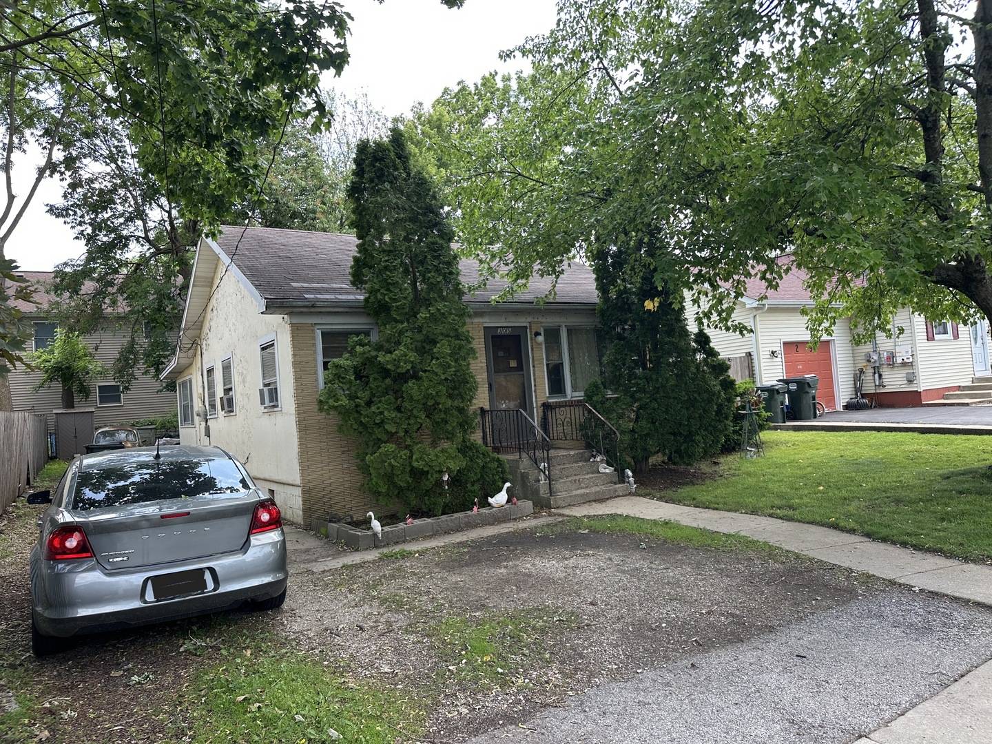 305 SHADY LN, Mundelein, IL 60060