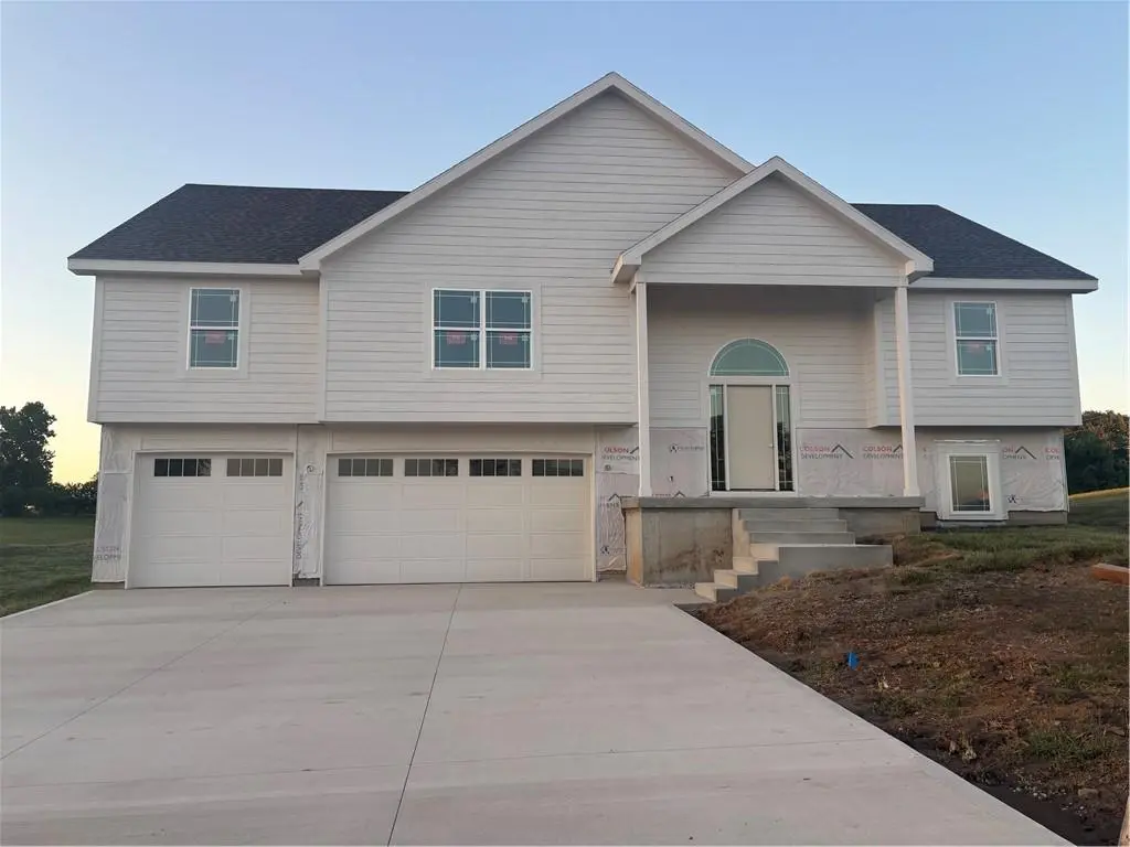 41 SW 150 RD, Warrensburg, MO 64093