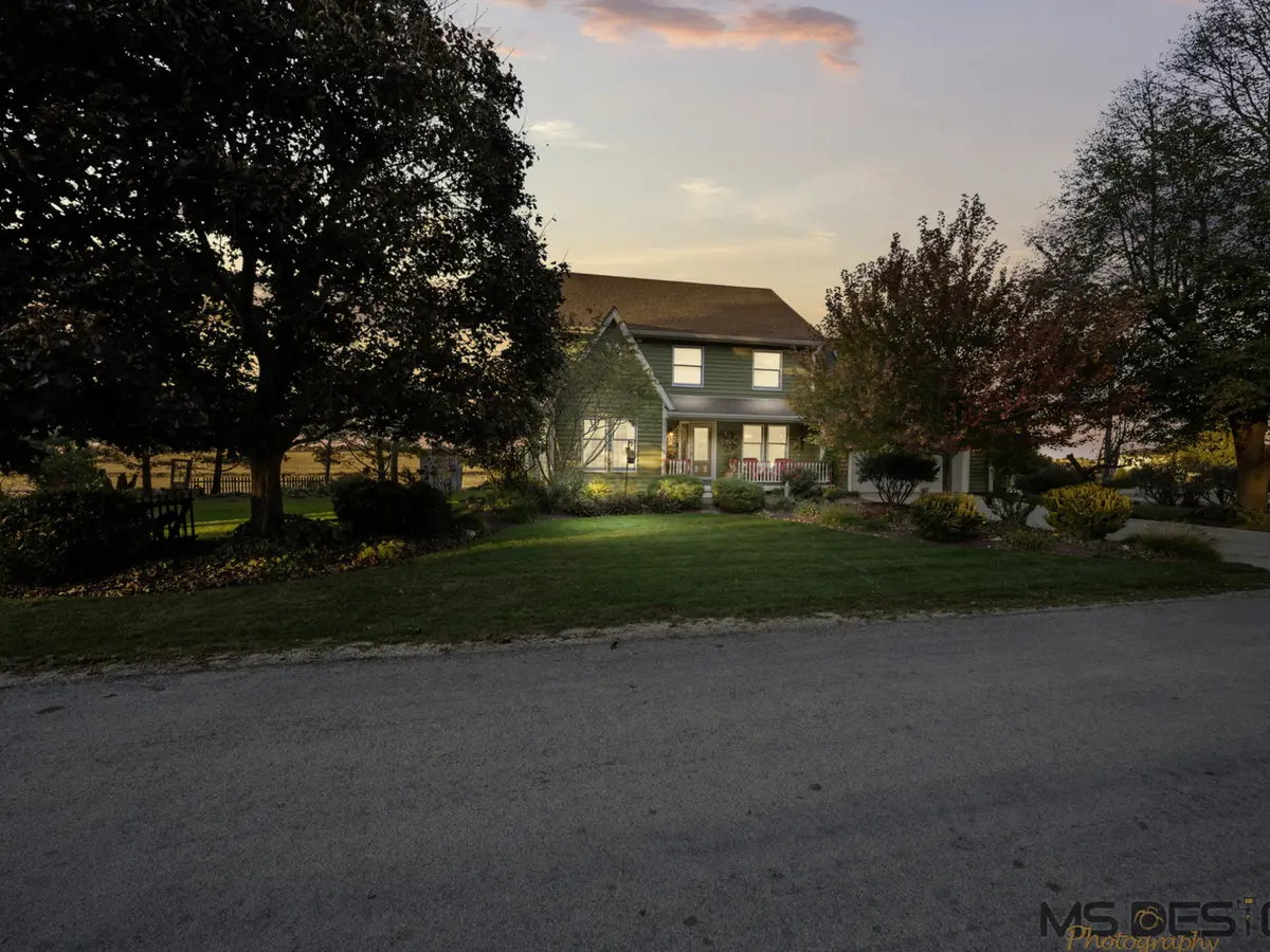 5995 W Clare RD, Clare, IL 60111