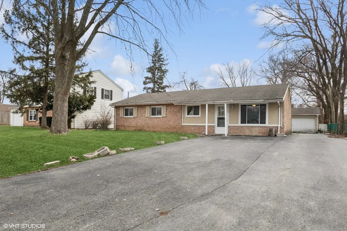 533 Redwood RD, Bolingbrook, IL 60440