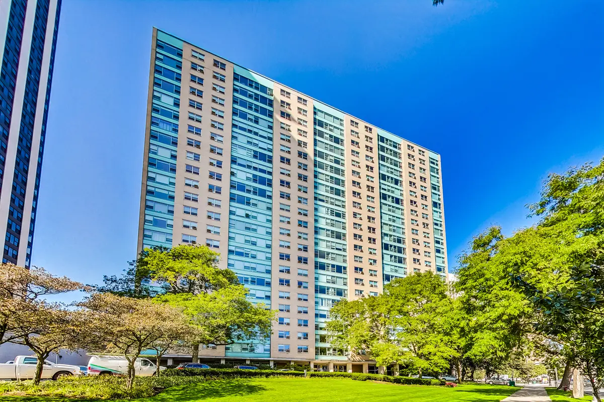 3180 N Lake Shore DR #4F, Chicago, IL 60657