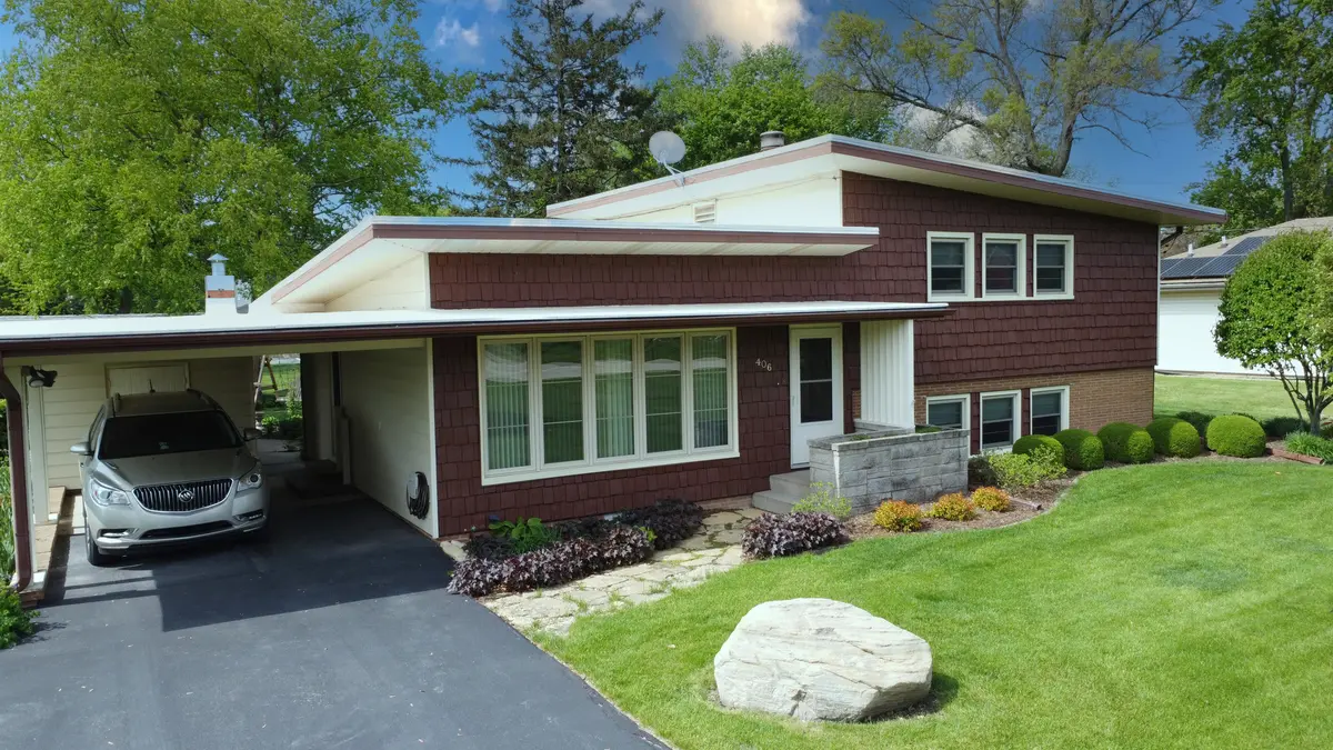406 E Fine ST, Ashkum, IL 60911