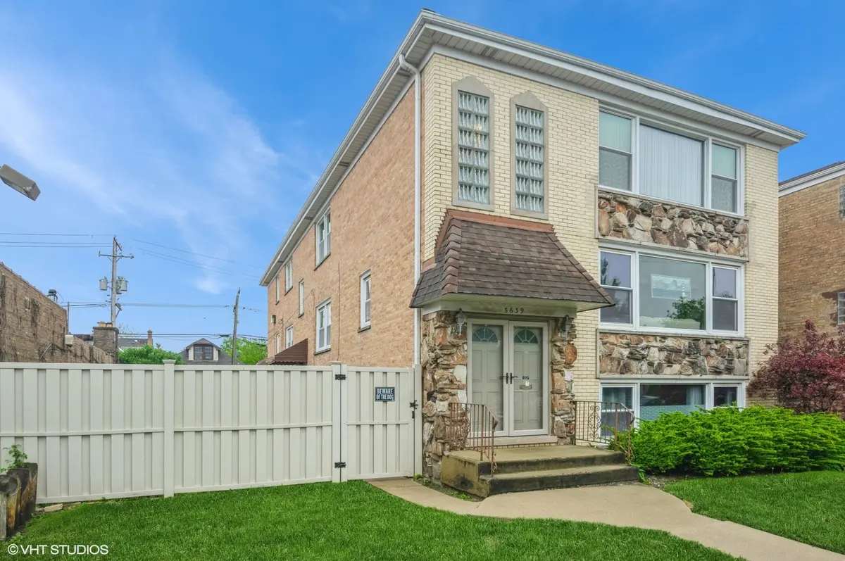 5639 W Montrose AVE, Chicago, IL 60634