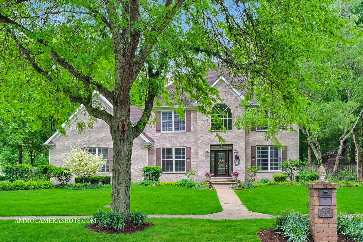 792 Black Walnut DR, Sugar Grove, IL 60554