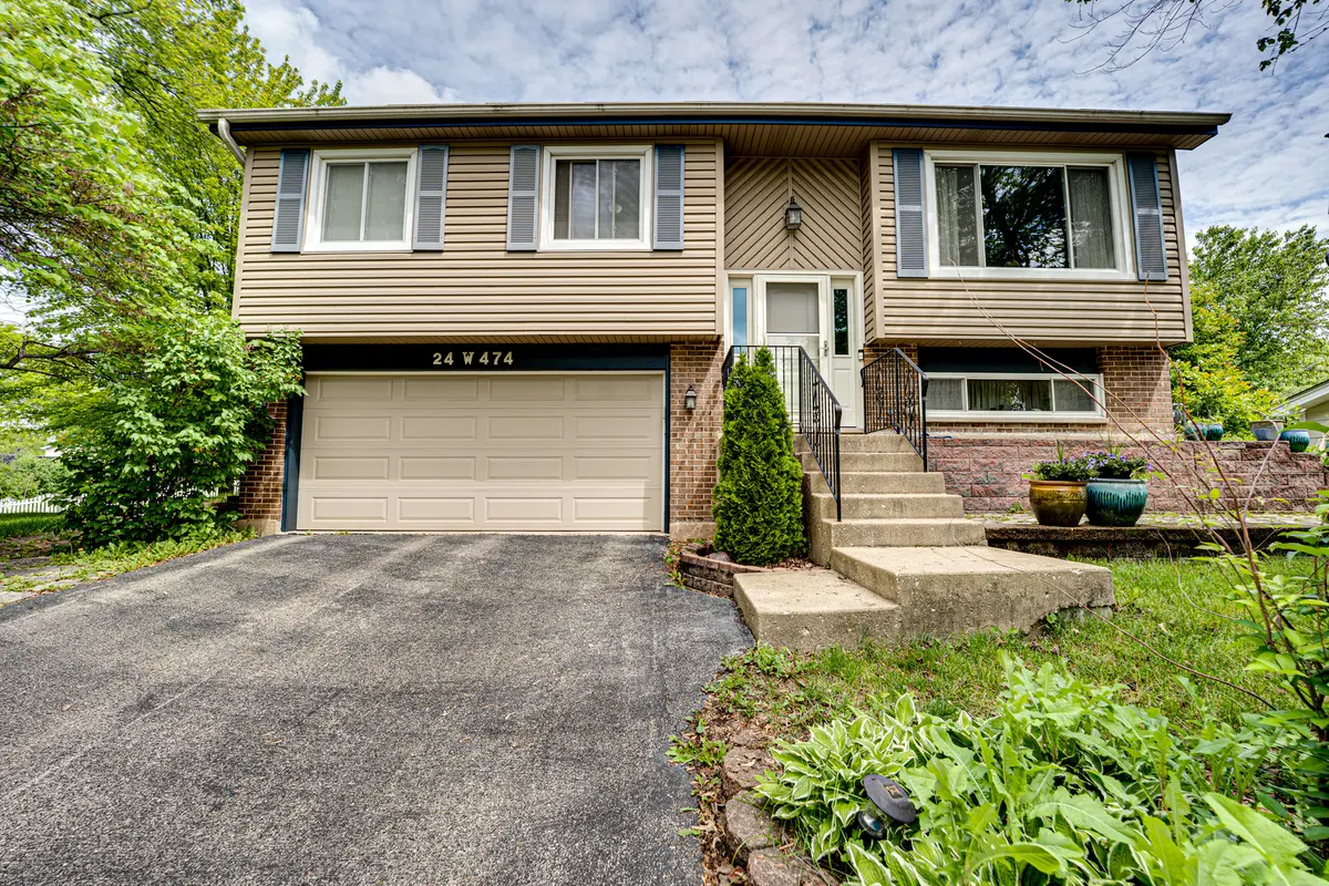 24W474 Surf CT, Naperville, IL 60540
