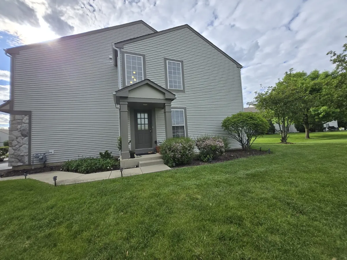 3238 Pennsbury CT, Aurora, IL 60502