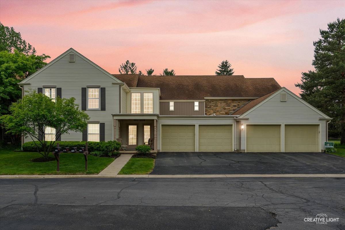 312 Dunham Place Commons #312, St. Charles, IL 60174