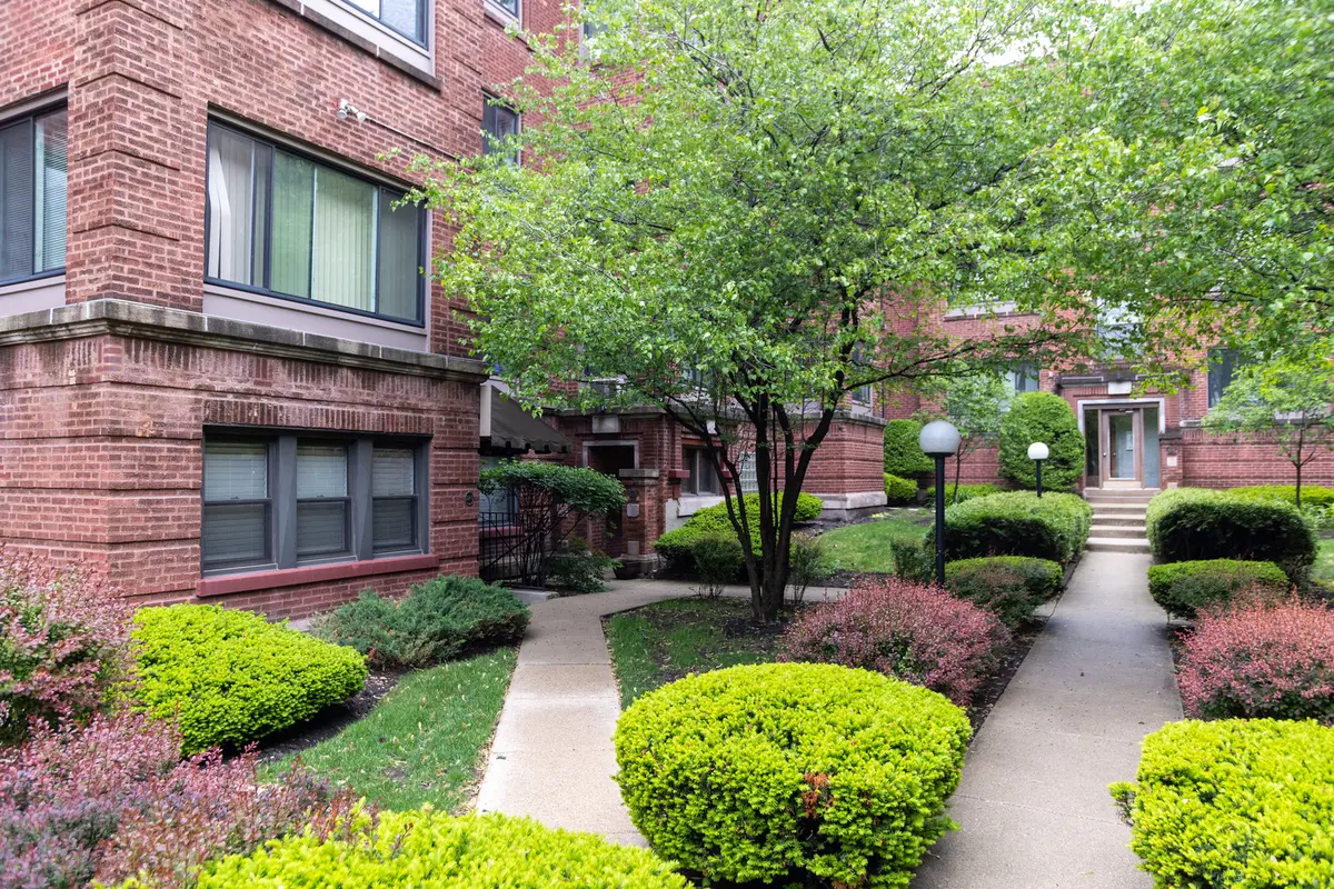 932 W Sunnyside AVE #1C, Chicago, IL 60640