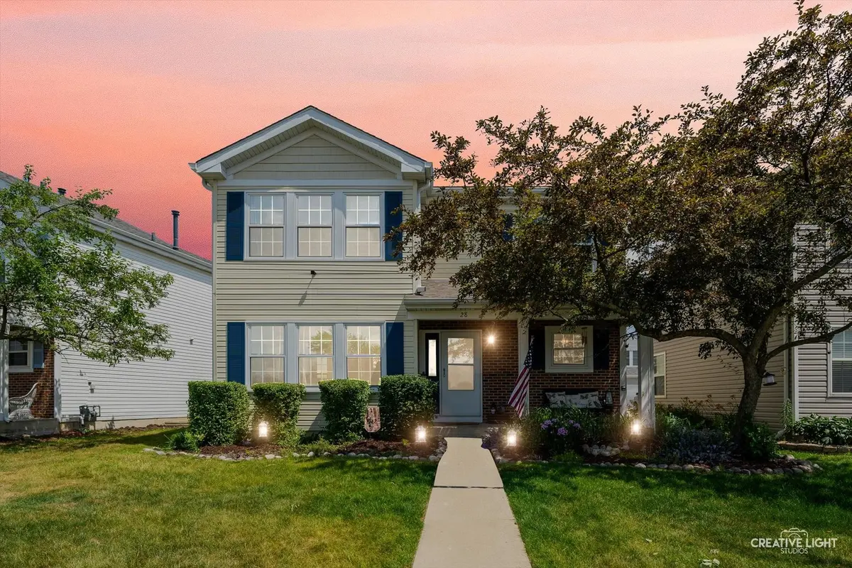 28 Waterbury CIR, Oswego, IL 60543