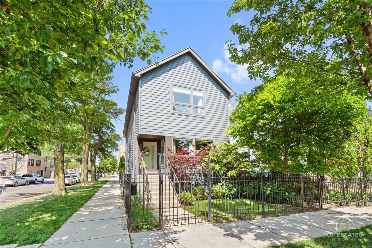 3800 N Christiana AVE, Chicago, IL 60618