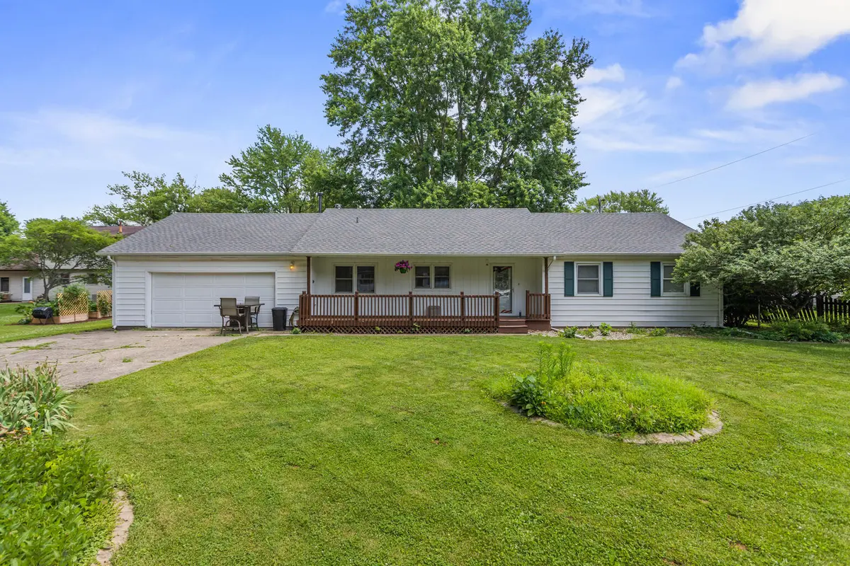 103 Taylor CT, Catlin, IL 61817