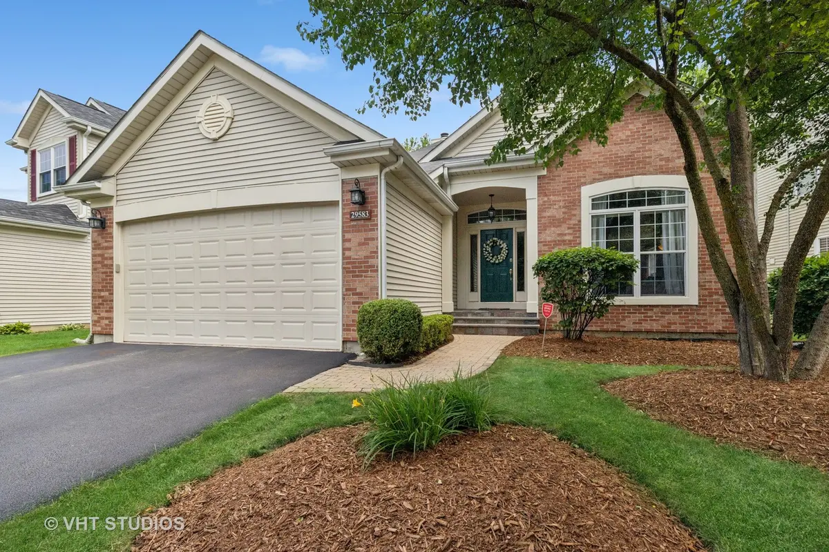 29583 N Birch AVE, Lake Bluff, IL 60044