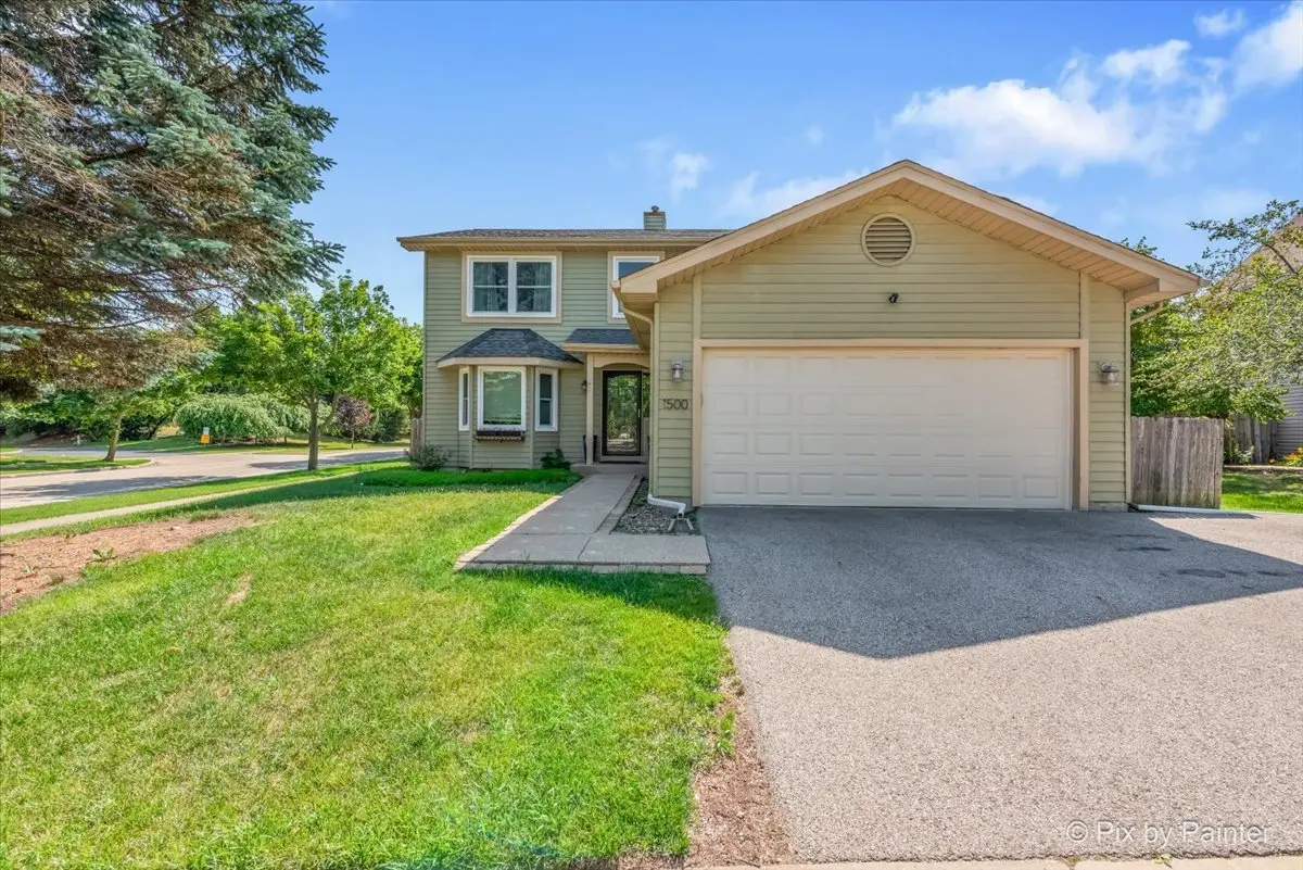 1500 Pinetree DR, Gurnee, IL 60031