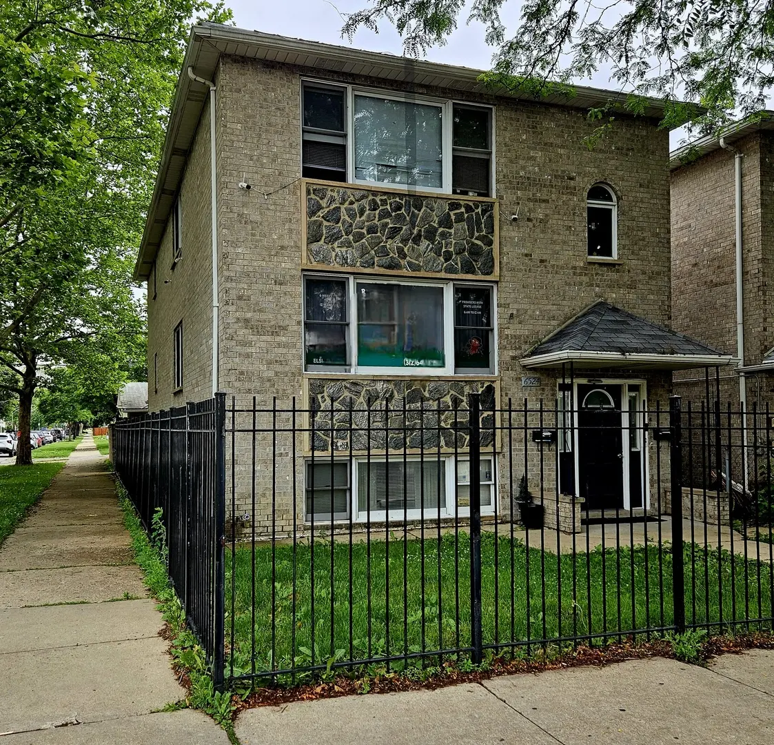 6524 W Diversey AVE, Chicago, IL 60707