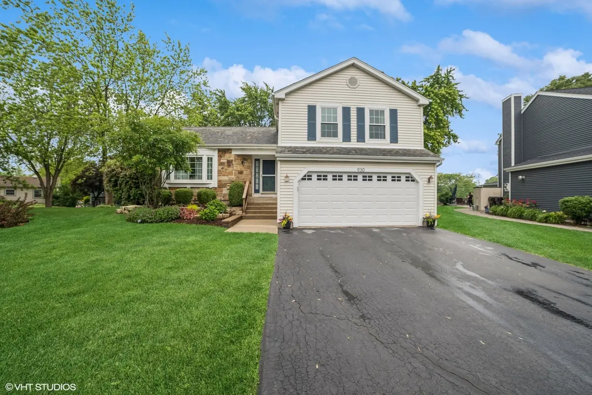 930 Bristol Trail RD, Lake Zurich, IL 60047