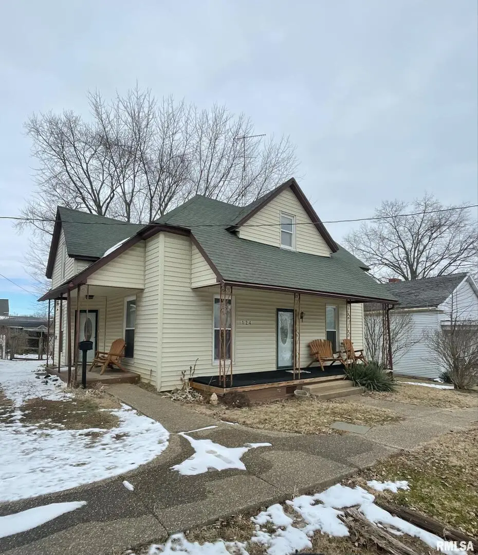 124 W MILL ST, Grayville, IL 62844