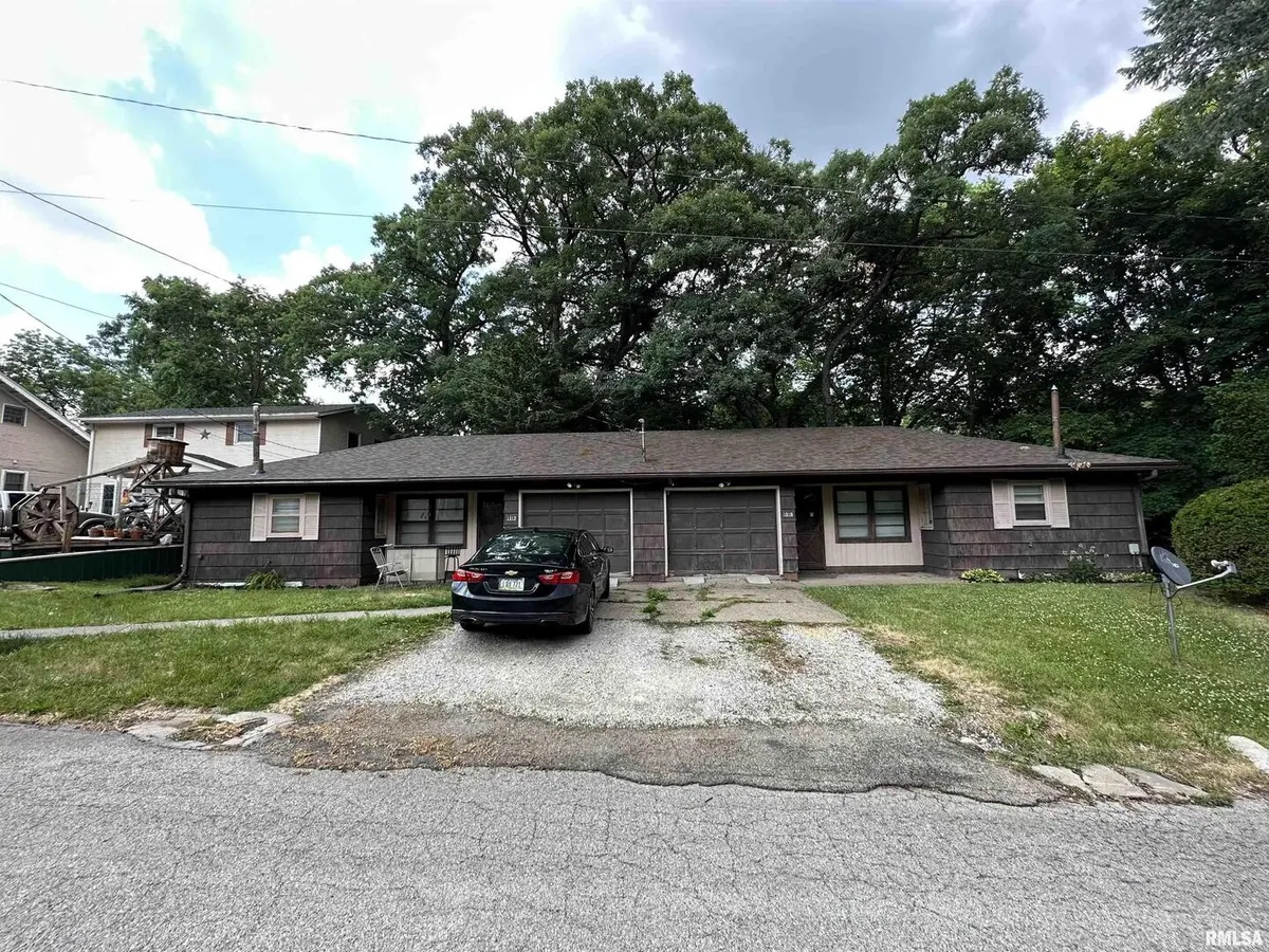 1912 W 10TH ST, Davenport, IA 52804